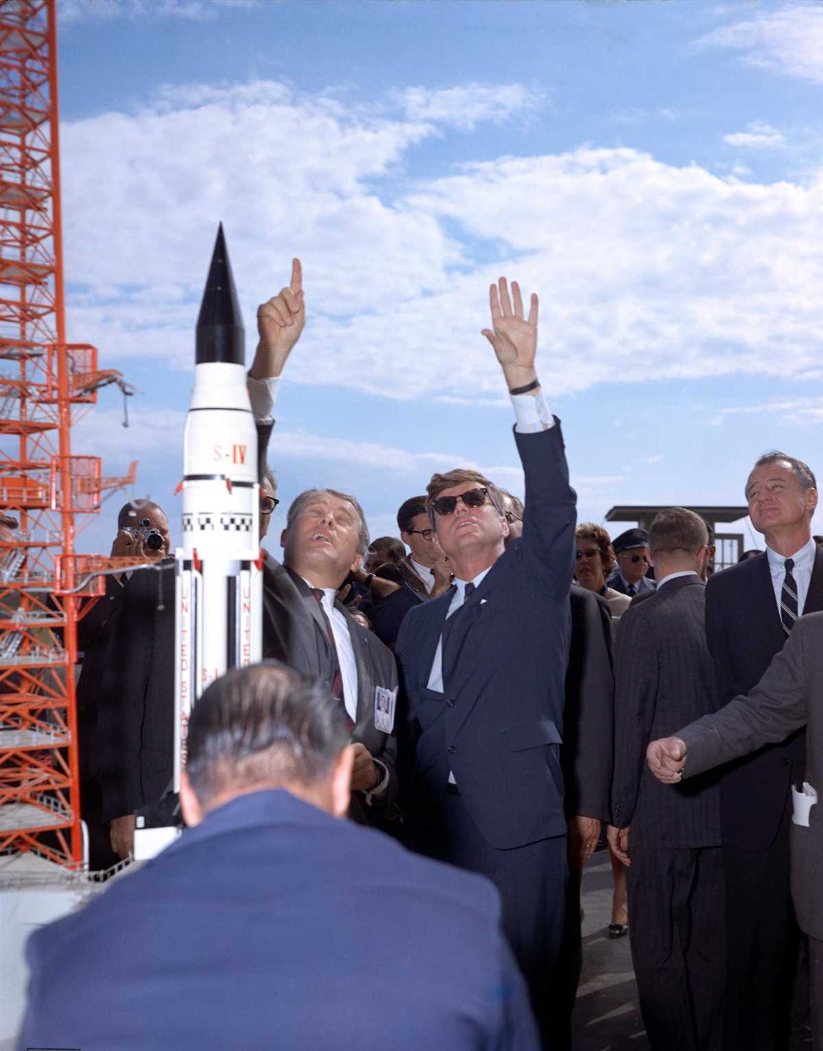jfk race to space speech answer key